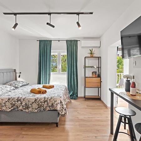 Kala Premium Studio Porec Bagian luar foto